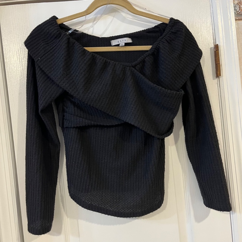 Off-The-Shoulder Waffle Knit Sweater/Black/Size Medium - Picture 4 of 5